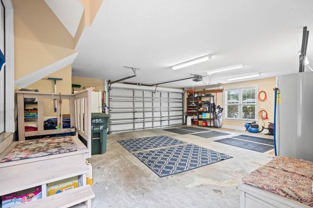 921 Tidewater Dr., North Myrtle Beach, SC 29582