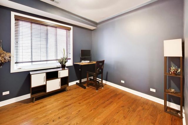 2241 W Roscoe Street 3, Chicago, IL 60618