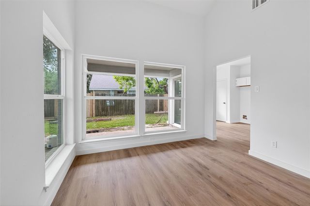 2903 Silent Drive, Sugar Land, TX 77498