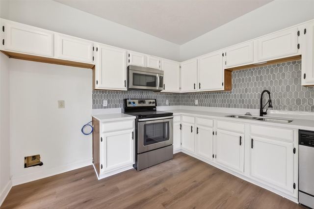 2903 Silent Drive, Sugar Land, TX 77498