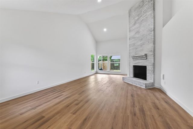 2903 Silent Drive, Sugar Land, TX 77498