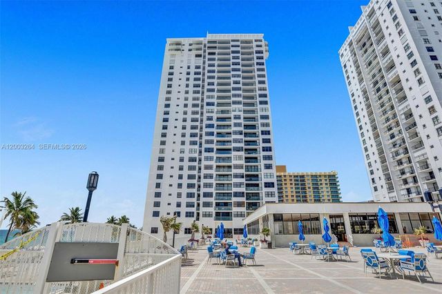 2301 S Ocean Drive 1705, Hollywood, FL 33019