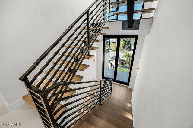 455 Palermo CIR, Fort Myers Beach, FL 33931