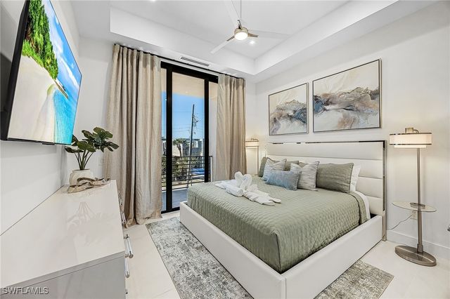 455 Palermo CIR, Fort Myers Beach, FL 33931