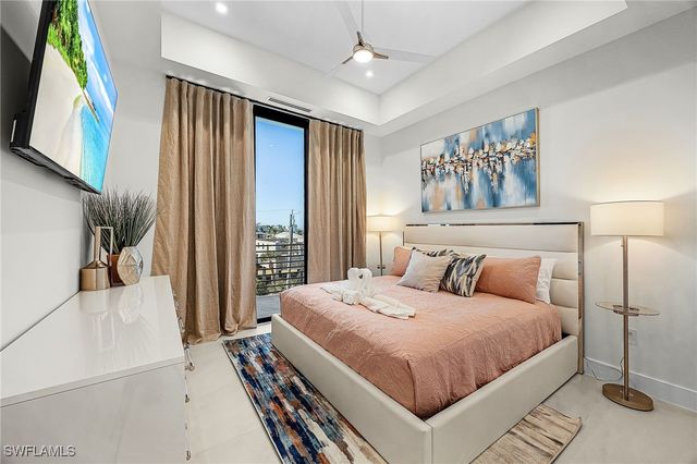 455 Palermo CIR, Fort Myers Beach, FL 33931