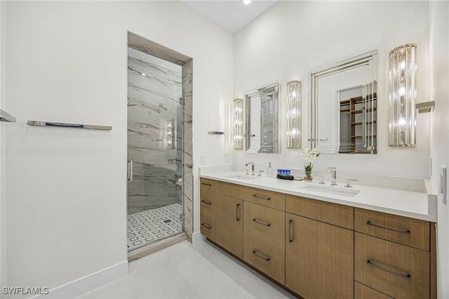 455 Palermo CIR, Fort Myers Beach, FL 33931