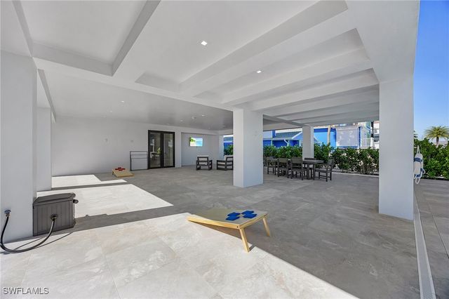 455 Palermo CIR, Fort Myers Beach, FL 33931