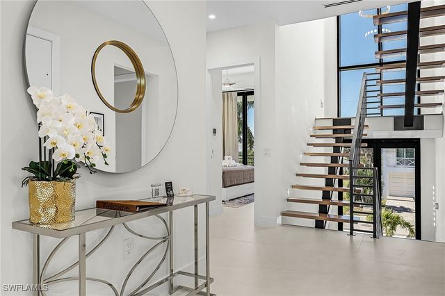 455 Palermo CIR, Fort Myers Beach, FL 33931