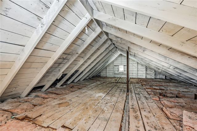 124 Wengler Ave, Sharon, PA 16146