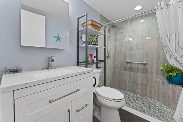 2647 CEDAR VIEW COURT, Clearwater, FL 33761