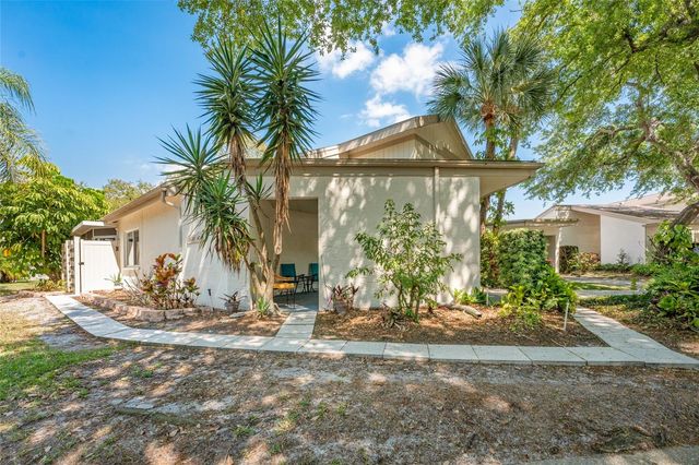 2647 CEDAR VIEW COURT, Clearwater, FL 33761