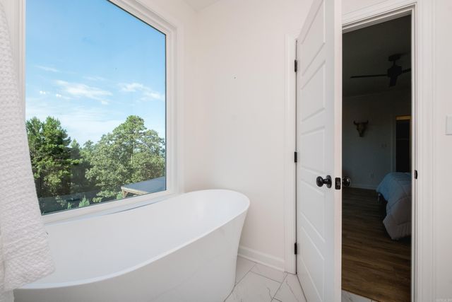 16200 Vista Del Rio, North Little Rock, AR 72113