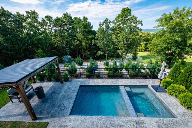 16200 Vista Del Rio, North Little Rock, AR 72113
