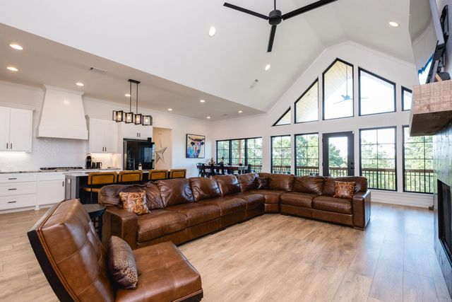 16200 Vista Del Rio, North Little Rock, AR 72113