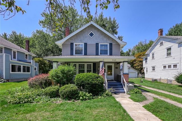 246 Lawrence Street, Ravenna, OH 44266