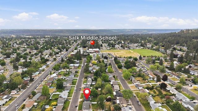 2312 W Rosewood Ave, Spokane, WA 99208