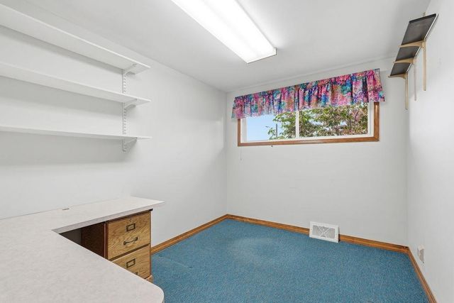 2312 W Rosewood Ave, Spokane, WA 99208