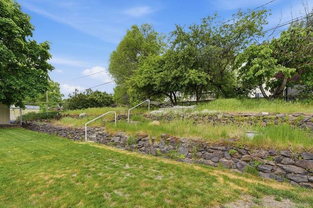 2312 W Rosewood Ave, Spokane, WA 99208