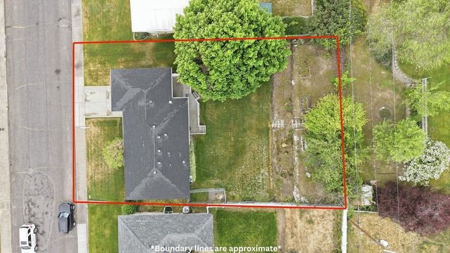 2312 W Rosewood Ave, Spokane, WA 99208
