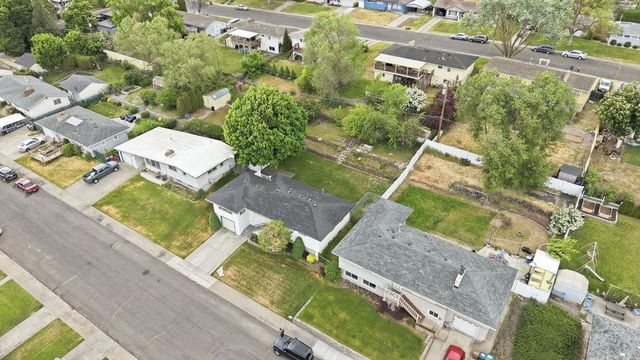 2312 W Rosewood Ave, Spokane, WA 99208