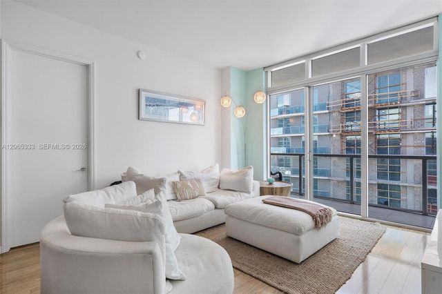 55 SE 6th Street 4305, Miami, FL 33131