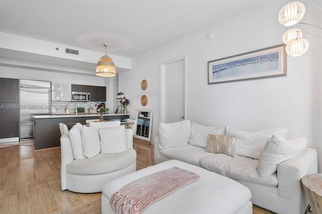 55 SE 6th Street 4305, Miami, FL 33131