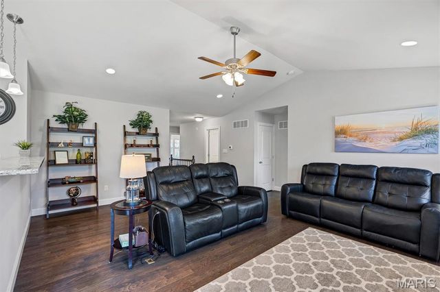 2169 Windswept Farms Drive, Eureka, MO 63025
