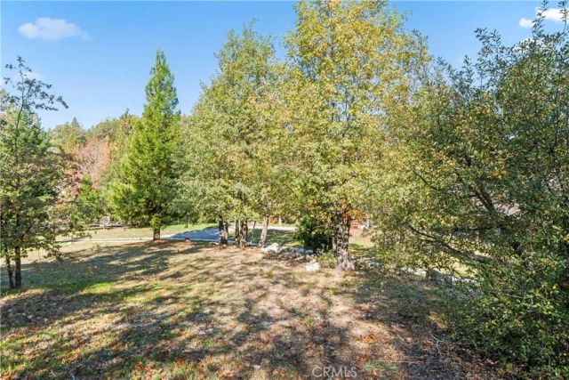 27625 High Knoll Road, Lake Arrowhead, CA 92352