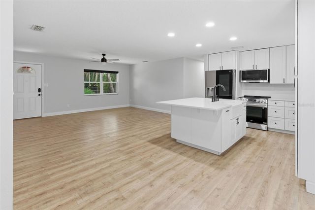 176 LAKE EVA DRIVE, Oviedo, FL 32766