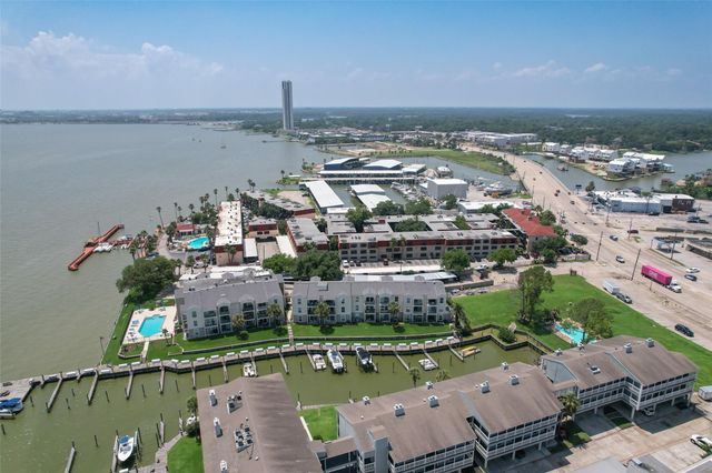 306 Nasa Road 1 306, Seabrook, TX 77586