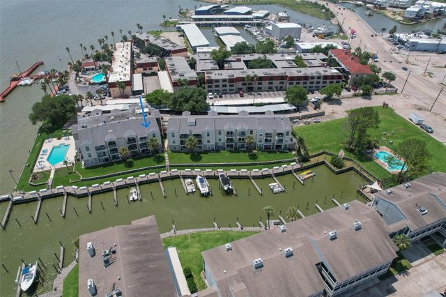 306 Nasa Road 1 306, Seabrook, TX 77586