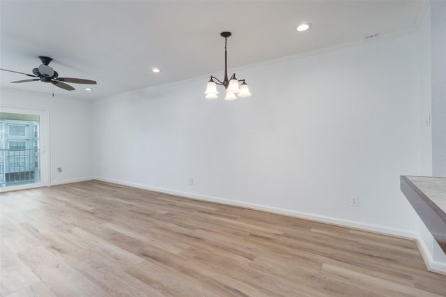306 Nasa Road 1 306, Seabrook, TX 77586
