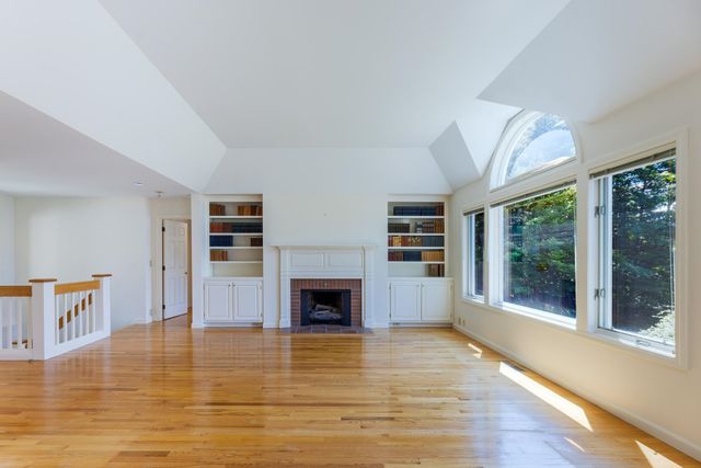 18 Berrill Farms Lane, Hanover, NH 03755