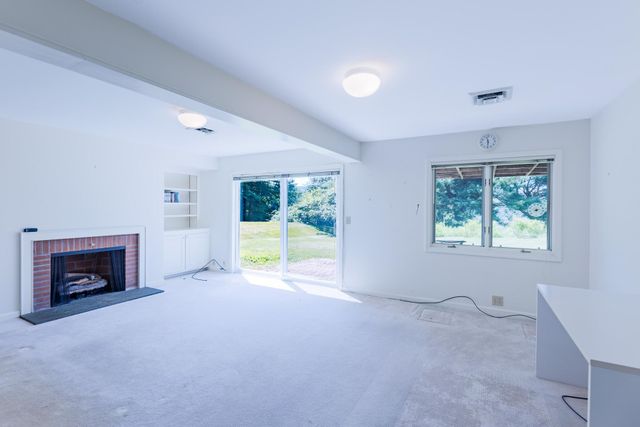 18 Berrill Farms Lane, Hanover, NH 03755