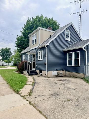 1402 W MURDOCK AVENUE, Oshkosh, WI 54901