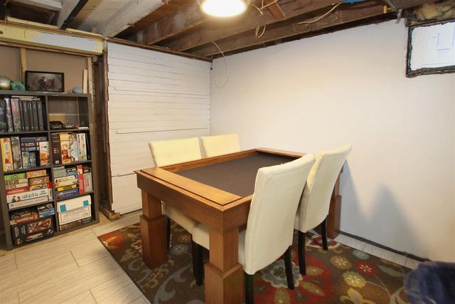 1402 W MURDOCK AVENUE, Oshkosh, WI 54901