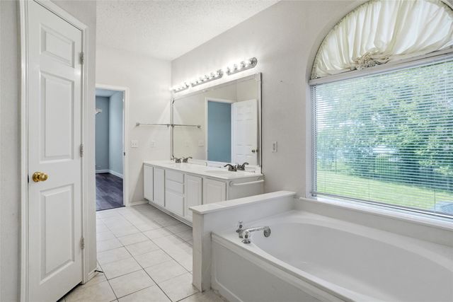 3220 Herring Court, Denton, TX 76210