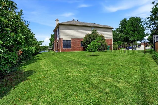 3220 Herring Court, Denton, TX 76210