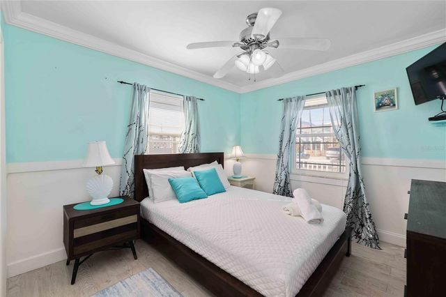 111 9TH STREET N, Bradenton Beach, FL 34217