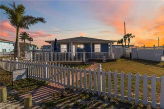 111 9TH STREET N, Bradenton Beach, FL 34217