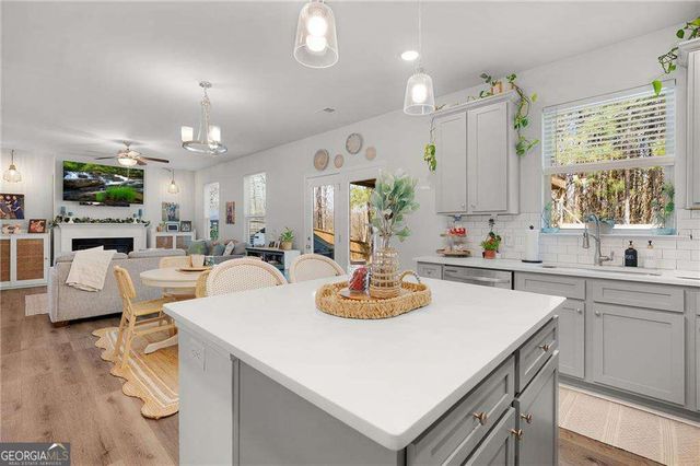 405 Crowley Drive, Calhoun, GA 30701