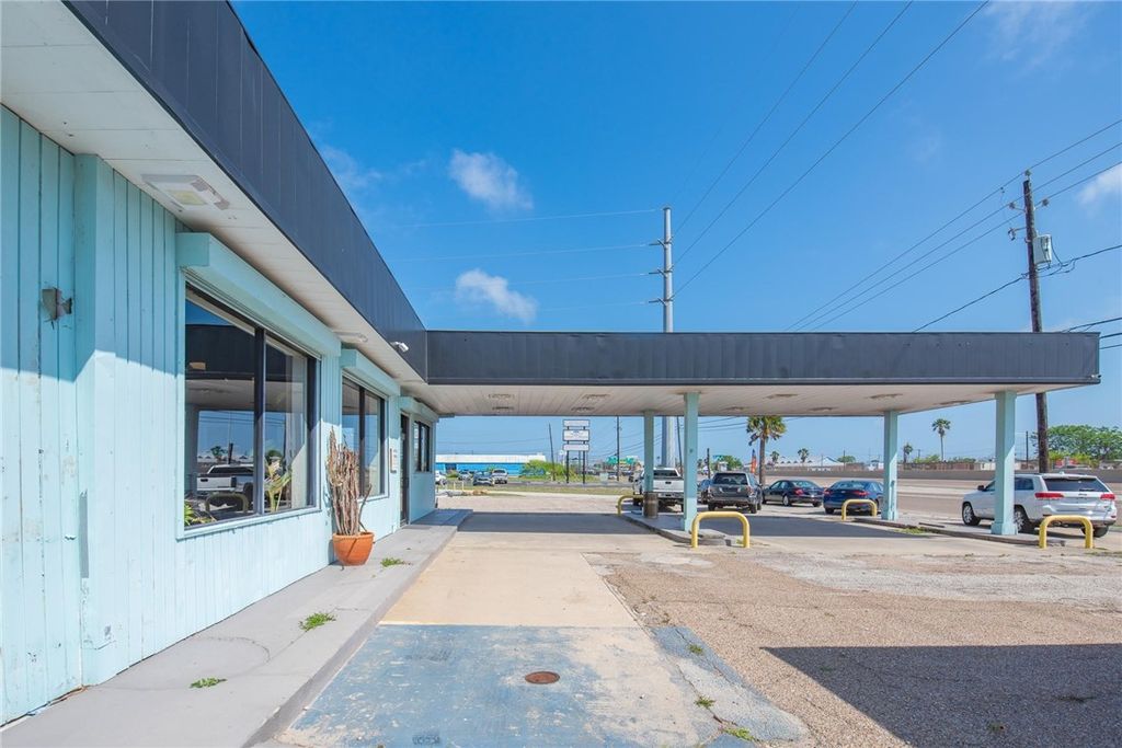 9818 S Padre Island Dr, Corpus Christi, TX 78418 — photo 5