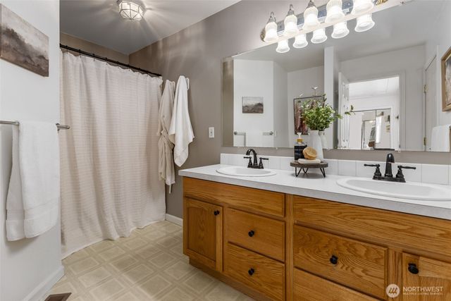 16911 Flume Road SE, Yelm, WA 98597