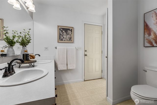 16911 Flume Road SE, Yelm, WA 98597