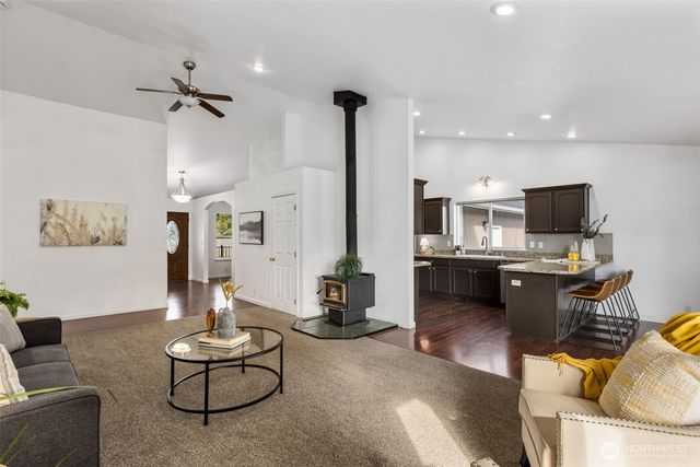 16911 Flume Road SE, Yelm, WA 98597