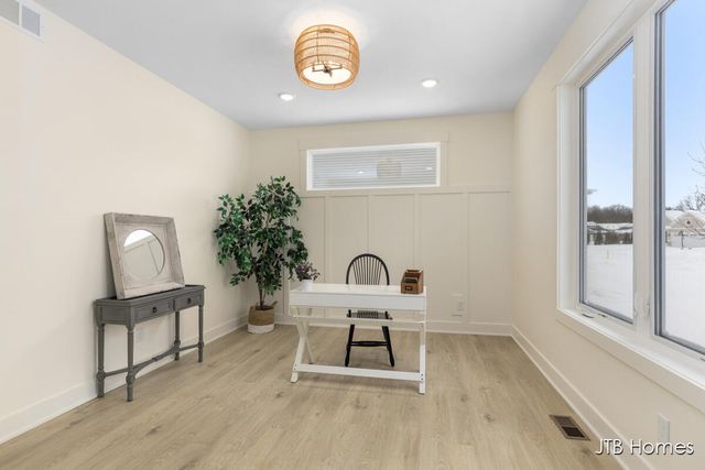 15721 Norwalk Road, Grand Haven Twp, MI 49417