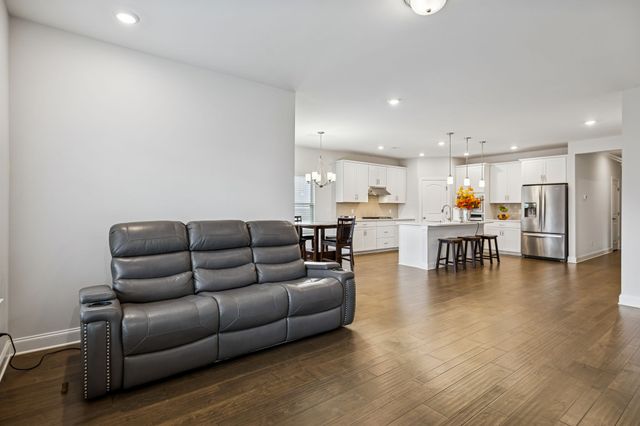 5105 Helmsdale Ct, Hermitage, TN 37076