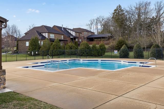 5105 Helmsdale Ct, Hermitage, TN 37076