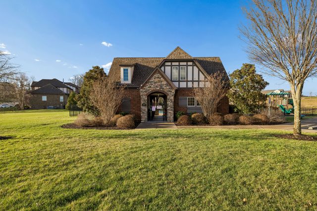 5105 Helmsdale Ct, Hermitage, TN 37076