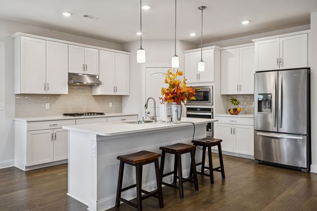 5105 Helmsdale Ct, Hermitage, TN 37076